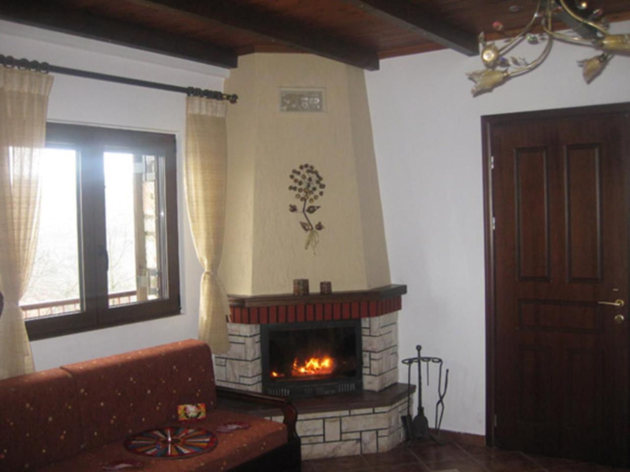 Guesthouse Moúcha Esterno foto